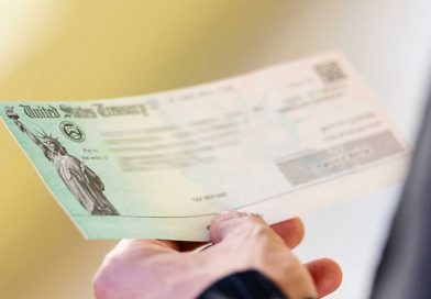 Millones de estadounidenses comenzaron a recibir su pago de estímulo hoy. Millones de estadounidenses comenzaron a recibir su pago de estímulo hoy.