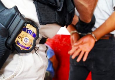 ICE aplicará nueva regla para realizar deportaciones aceleradas en todo el país.