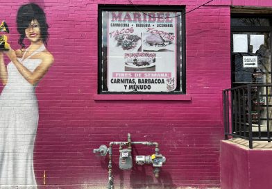 El mural de ‘Selena’ en la Carnicería Maribel en Chicago se ha convertido en una gran atracción.